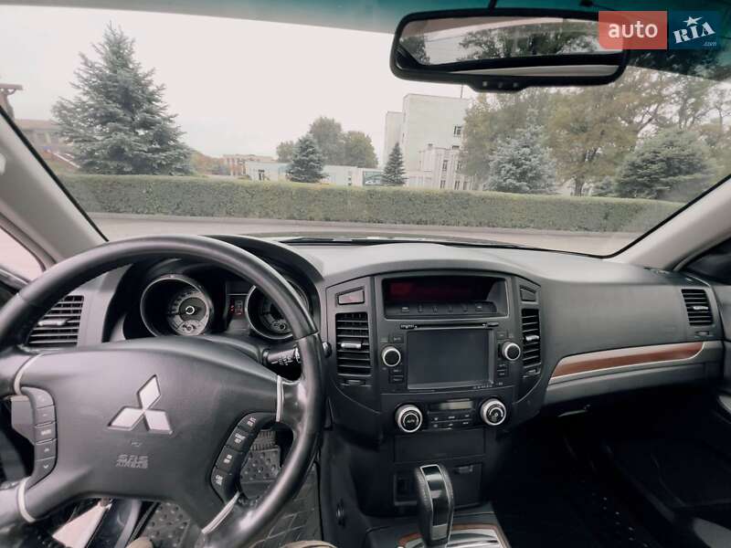 Внедорожник / Кроссовер Mitsubishi Pajero Wagon 2008 в Каменском