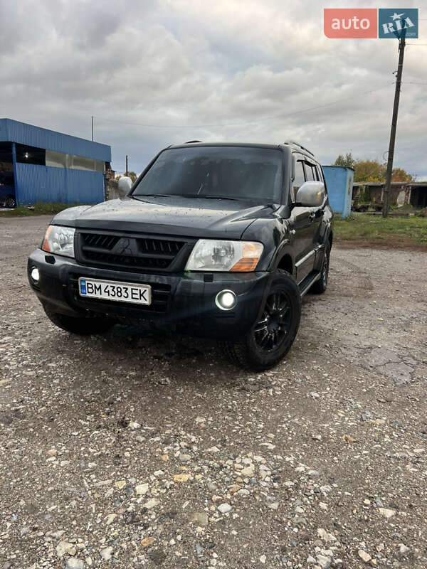 Внедорожник / Кроссовер Mitsubishi Pajero Wagon 2006 в Шостке
