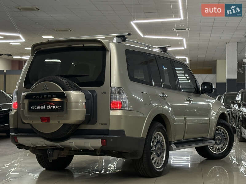 Позашляховик / Кросовер Mitsubishi Pajero Wagon 2008 в Миколаєві