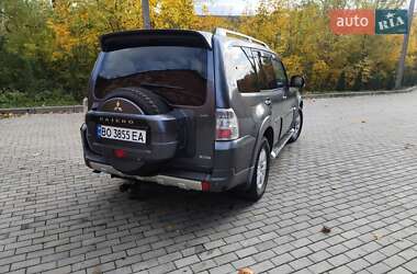 Внедорожник / Кроссовер Mitsubishi Pajero Wagon 2007 в 