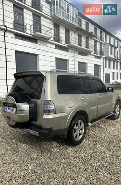 Внедорожник / Кроссовер Mitsubishi Pajero Wagon 2008 в 