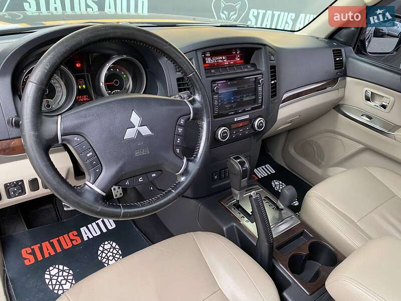 Внедорожник / Кроссовер Mitsubishi Pajero Wagon 2015 в Хмельницком фото 16 Внедорожник / Кроссовер Mitsubishi Pajero Wagon 2015 в Хмельницком