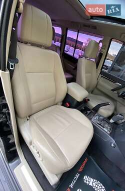 Внедорожник / Кроссовер Mitsubishi Pajero Wagon 2015 в 