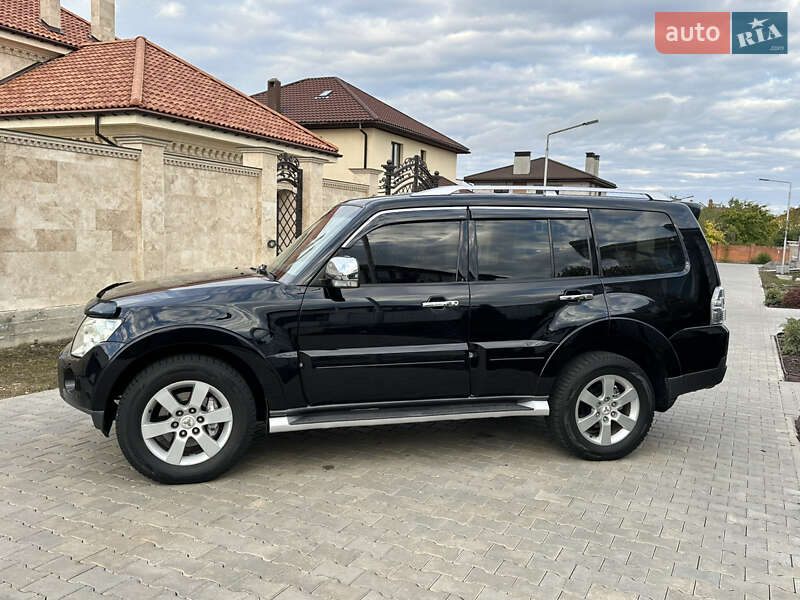 Позашляховик / Кросовер Mitsubishi Pajero Wagon 2007 в Одесі