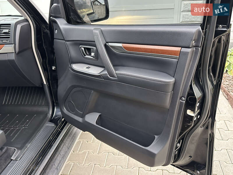 Позашляховик / Кросовер Mitsubishi Pajero Wagon 2007 в Одесі
