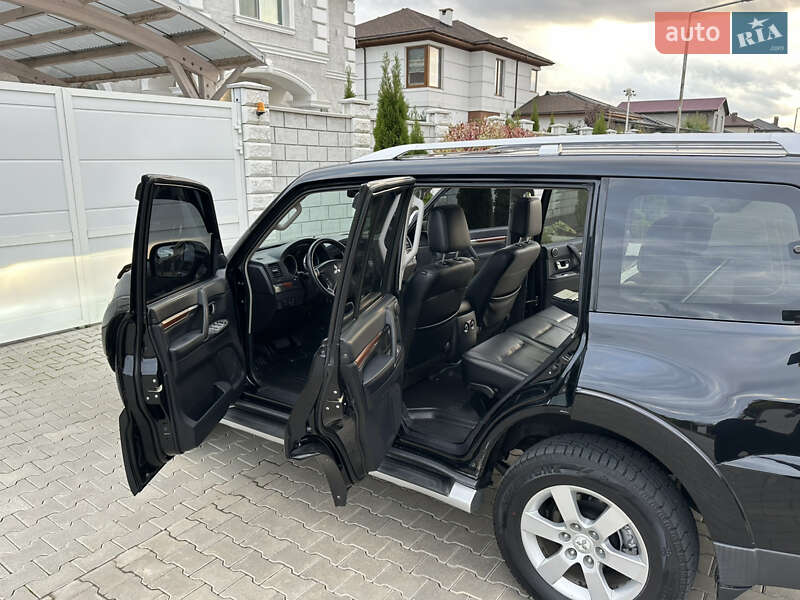 Позашляховик / Кросовер Mitsubishi Pajero Wagon 2007 в Одесі