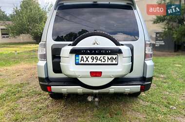 Внедорожник / Кроссовер Mitsubishi Pajero Wagon 2007 в 