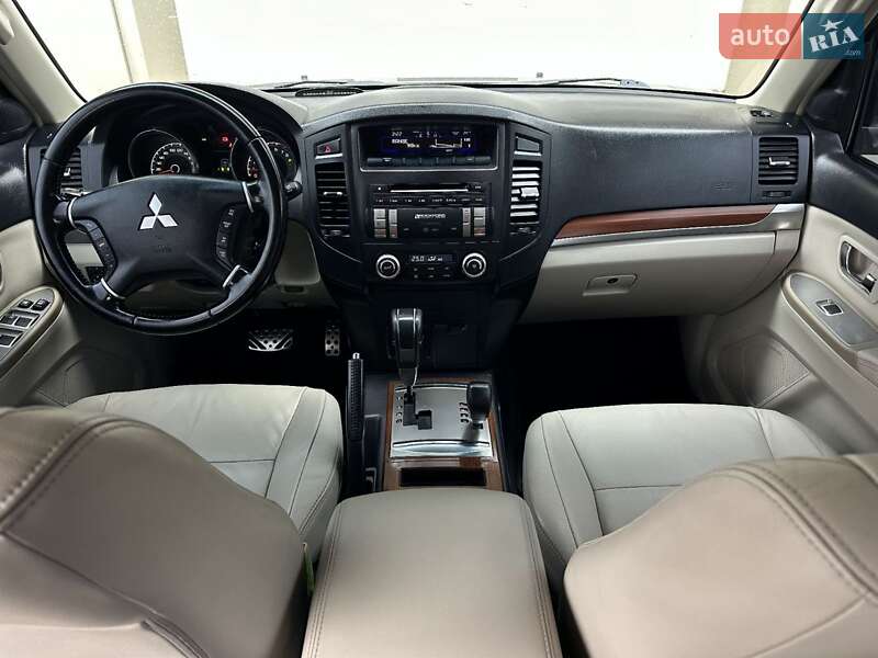 Позашляховик / Кросовер Mitsubishi Pajero Wagon 2007 в Миколаєві