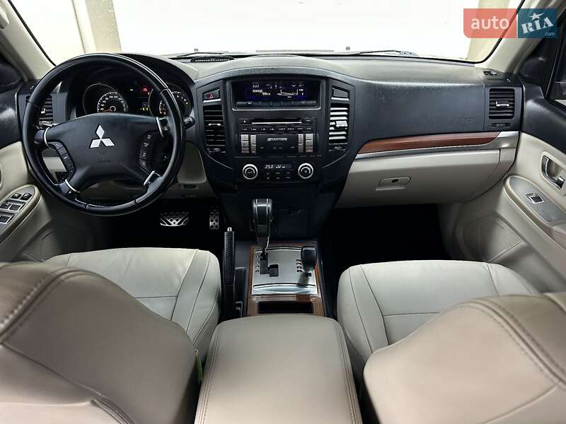 Позашляховик / Кросовер Mitsubishi Pajero Wagon 2007 в Миколаєві