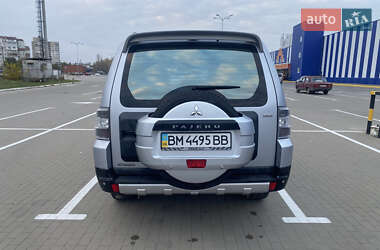 Позашляховик / Кросовер Mitsubishi Pajero Wagon 2013 в 
