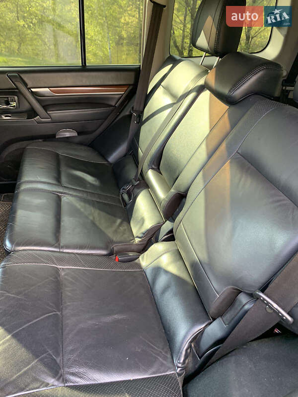 Внедорожник / Кроссовер Mitsubishi Pajero Wagon 2008 в Харькове фото 11 Внедорожник / Кроссовер Mitsubishi Pajero Wagon 2008 в Харькове