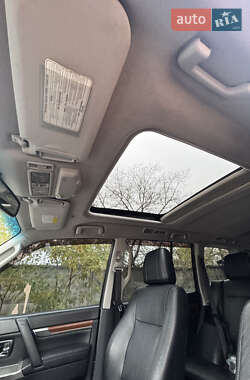 Внедорожник / Кроссовер Mitsubishi Pajero Wagon 2012 в 
