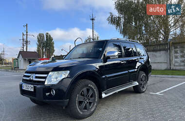 Внедорожник / Кроссовер Mitsubishi Pajero Wagon 2007 в Виннице