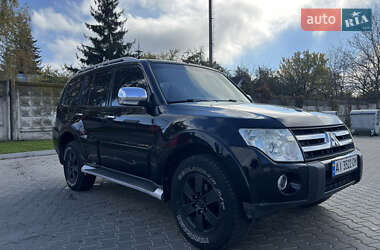 Внедорожник / Кроссовер Mitsubishi Pajero Wagon 2007 в 