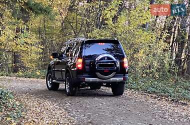 Позашляховик / Кросовер Mitsubishi Pajero Wagon 2008 в  фото 25 Позашляховик / Кросовер Mitsubishi Pajero Wagon 2008 в