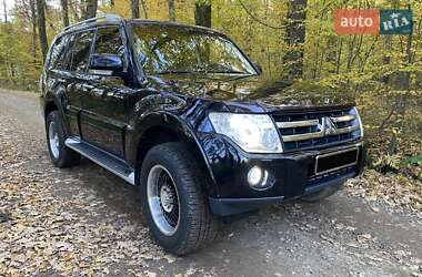 Позашляховик / Кросовер Mitsubishi Pajero Wagon 2008 в  фото 45 Позашляховик / Кросовер Mitsubishi Pajero Wagon 2008 в