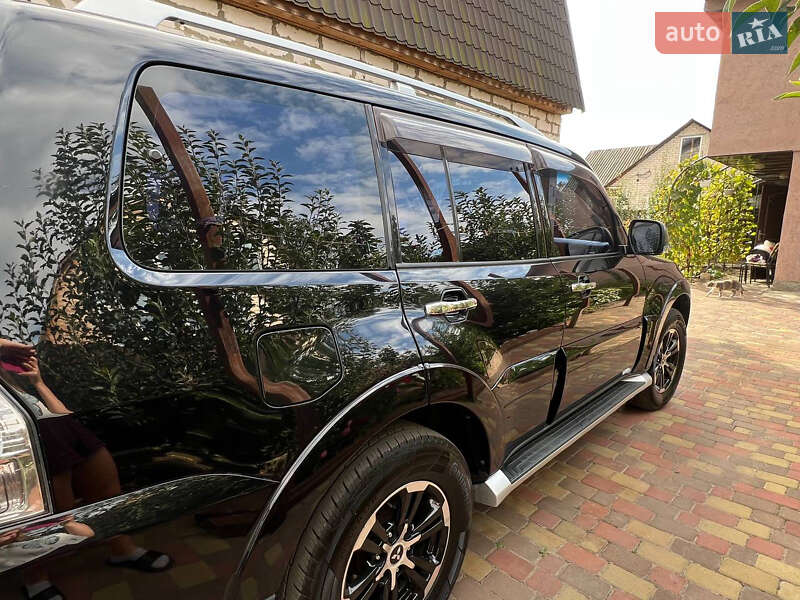 Позашляховик / Кросовер Mitsubishi Pajero Wagon 2009 в Чернігові фото 3 Позашляховик / Кросовер Mitsubishi Pajero Wagon 2009 в Чернігові