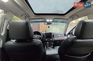 Позашляховик / Кросовер Mitsubishi Pajero Wagon 2008 в 