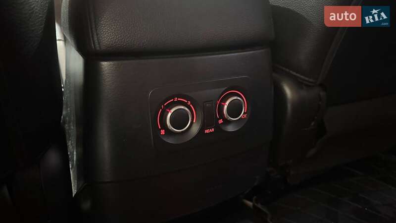 Позашляховик / Кросовер Mitsubishi Pajero Wagon 2012 в Ужгороді