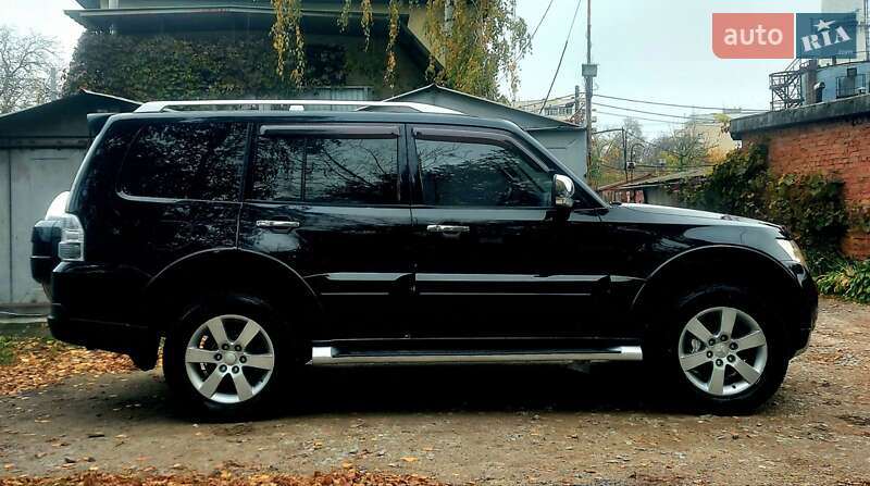 Внедорожник / Кроссовер Mitsubishi Pajero Wagon 2007 в Киеве фото 10 Внедорожник / Кроссовер Mitsubishi Pajero Wagon 2007 в Киеве