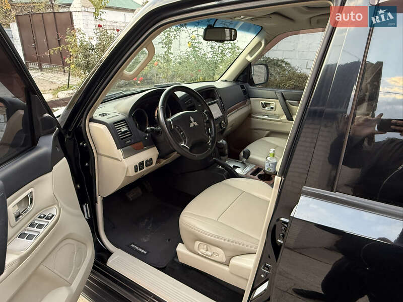 Внедорожник / Кроссовер Mitsubishi Pajero Wagon 2007 в Днепре