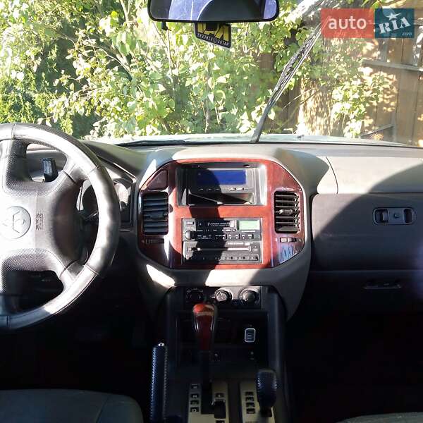 Позашляховик / Кросовер Mitsubishi Pajero Wagon 2005 в Ужгороді фото 14 Позашляховик / Кросовер Mitsubishi Pajero Wagon 2005 в Ужгороді