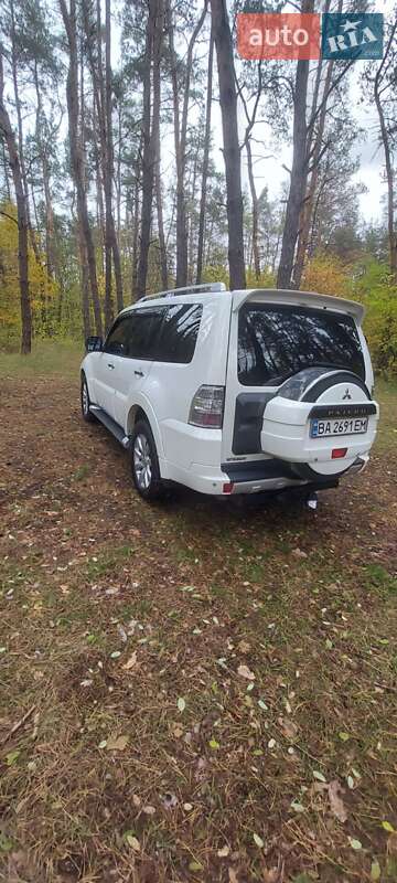 Внедорожник / Кроссовер Mitsubishi Pajero Wagon 2011 в Александрие