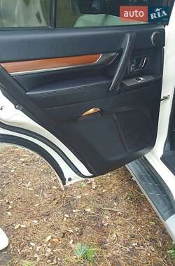 Внедорожник / Кроссовер Mitsubishi Pajero Wagon 2011 в 