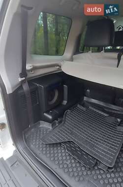 Внедорожник / Кроссовер Mitsubishi Pajero Wagon 2011 в 