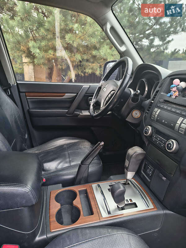 Внедорожник / Кроссовер Mitsubishi Pajero Wagon 2008 в Житомире фото 12 Внедорожник / Кроссовер Mitsubishi Pajero Wagon 2008 в Житомире