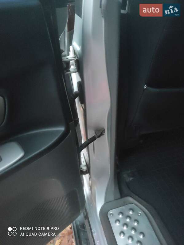 Позашляховик / Кросовер Mitsubishi Pajero Wagon 2003 в Чернігові фото 24 Позашляховик / Кросовер Mitsubishi Pajero Wagon 2003 в Чернігові