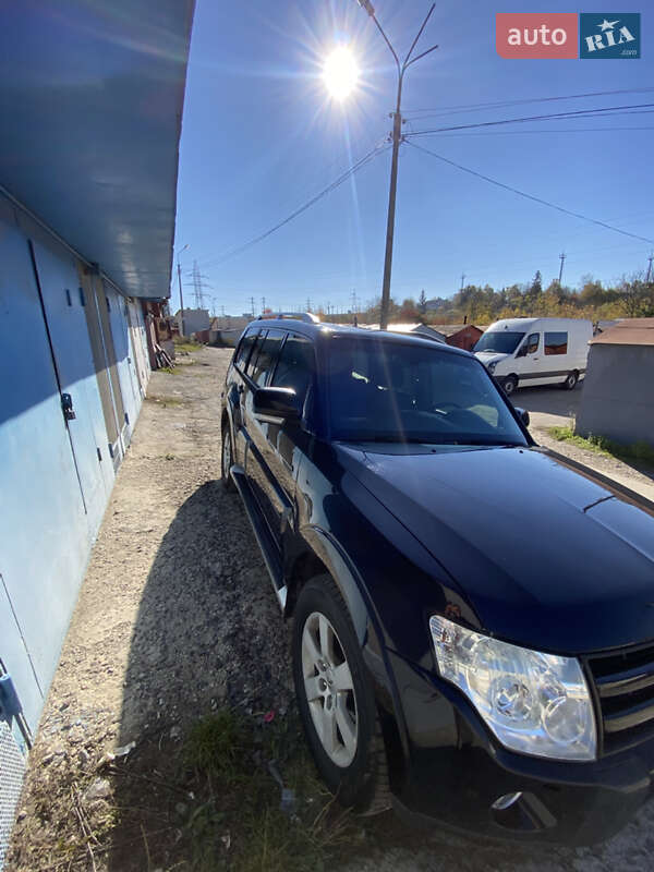 Внедорожник / Кроссовер Mitsubishi Pajero Wagon 2008 в Тернополе фото 3 Внедорожник / Кроссовер Mitsubishi Pajero Wagon 2008 в Тернополе