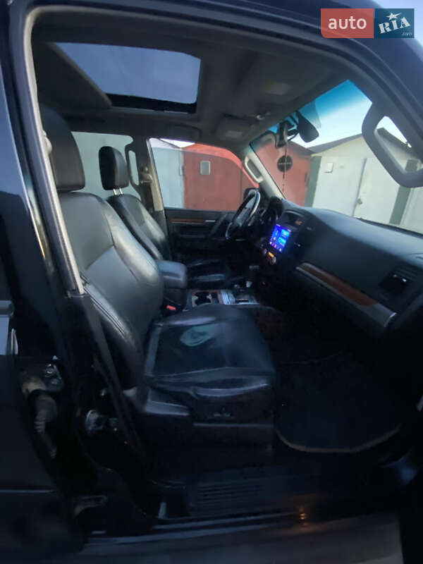 Внедорожник / Кроссовер Mitsubishi Pajero Wagon 2008 в Тернополе фото 7 Внедорожник / Кроссовер Mitsubishi Pajero Wagon 2008 в Тернополе