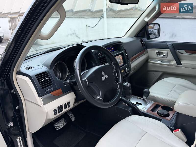 Внедорожник / Кроссовер Mitsubishi Pajero Wagon 2009 в Днепре фото 19 Внедорожник / Кроссовер Mitsubishi Pajero Wagon 2009 в Днепре