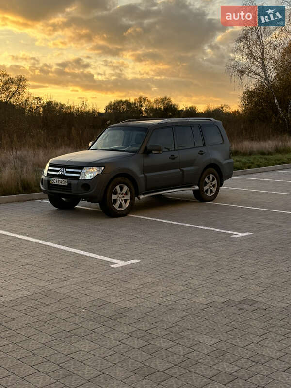 Mitsubishi Pajero Wagon 2008