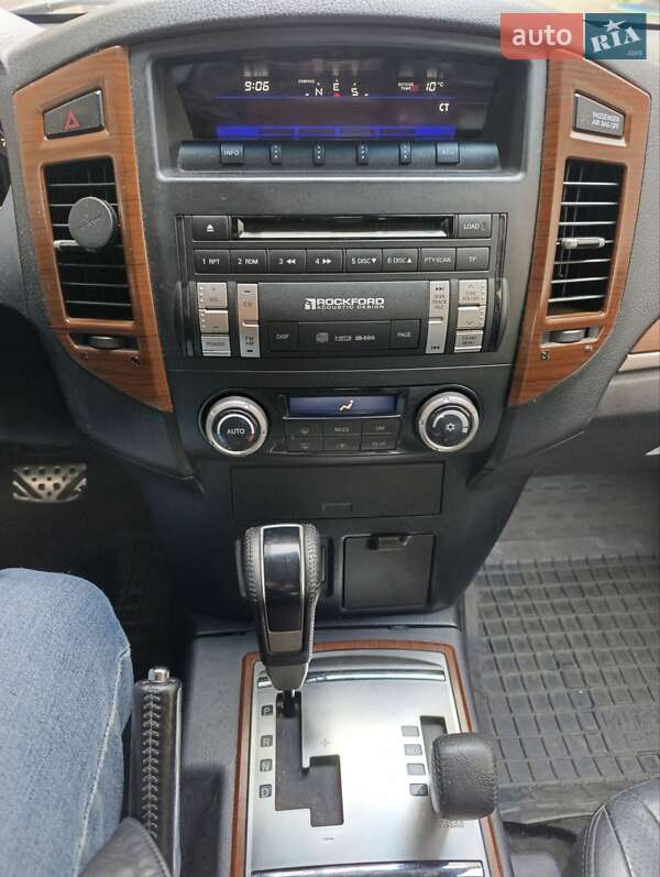 Внедорожник / Кроссовер Mitsubishi Pajero Wagon 2010 в Одессе фото 28 Внедорожник / Кроссовер Mitsubishi Pajero Wagon 2010 в Одессе