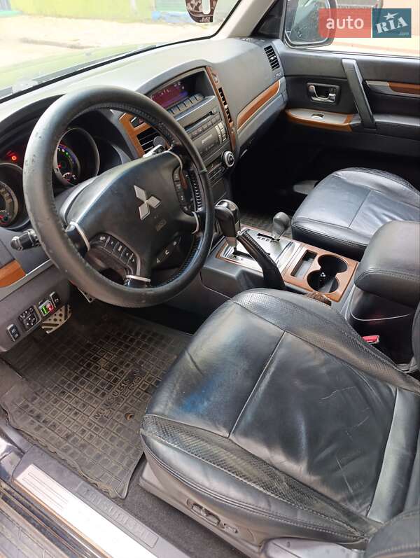 Внедорожник / Кроссовер Mitsubishi Pajero Wagon 2010 в Одессе фото 30 Внедорожник / Кроссовер Mitsubishi Pajero Wagon 2010 в Одессе