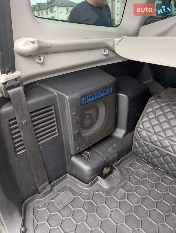 Внедорожник / Кроссовер Mitsubishi Pajero Wagon 2008 в Славуте фото 9 Внедорожник / Кроссовер Mitsubishi Pajero Wagon 2008 в Славуте