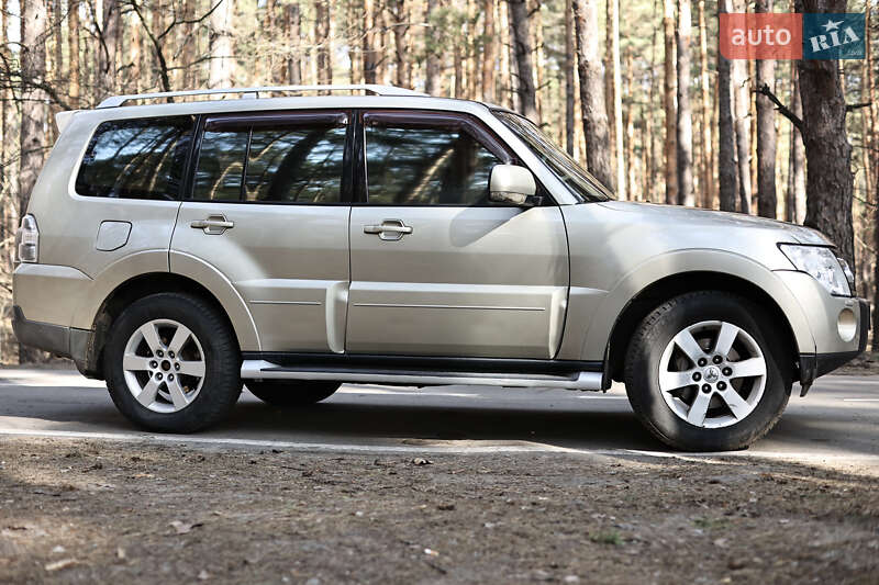 Позашляховик / Кросовер Mitsubishi Pajero Wagon 2007 в Полтаві фото 5 Позашляховик / Кросовер Mitsubishi Pajero Wagon 2007 в Полтаві