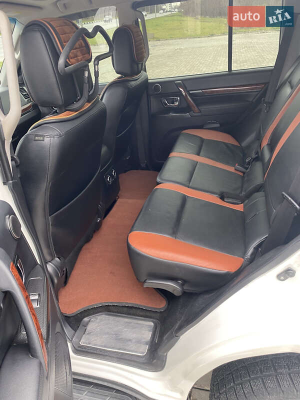 Позашляховик / Кросовер Mitsubishi Pajero Wagon 2011 в Харкові фото 7 Позашляховик / Кросовер Mitsubishi Pajero Wagon 2011 в Харкові