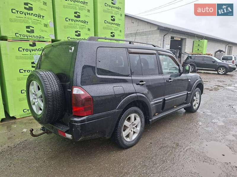 Позашляховик / Кросовер Mitsubishi Pajero Wagon 2005 в Києві