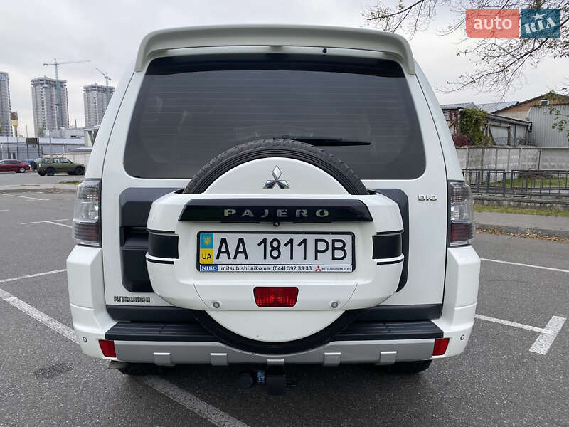 Позашляховик / Кросовер Mitsubishi Pajero Wagon 2012 в Києві