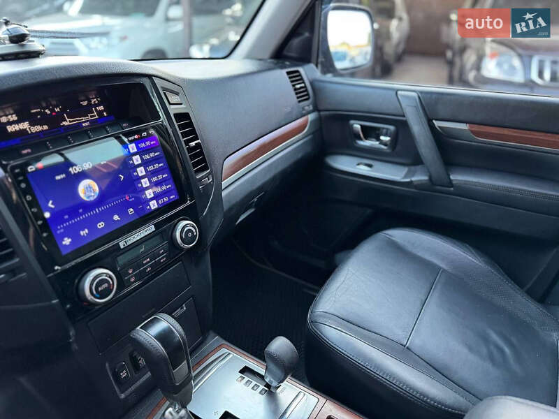 Позашляховик / Кросовер Mitsubishi Pajero Wagon 2010 в Кривому Розі фото 15 Позашляховик / Кросовер Mitsubishi Pajero Wagon 2010 в Кривому Розі