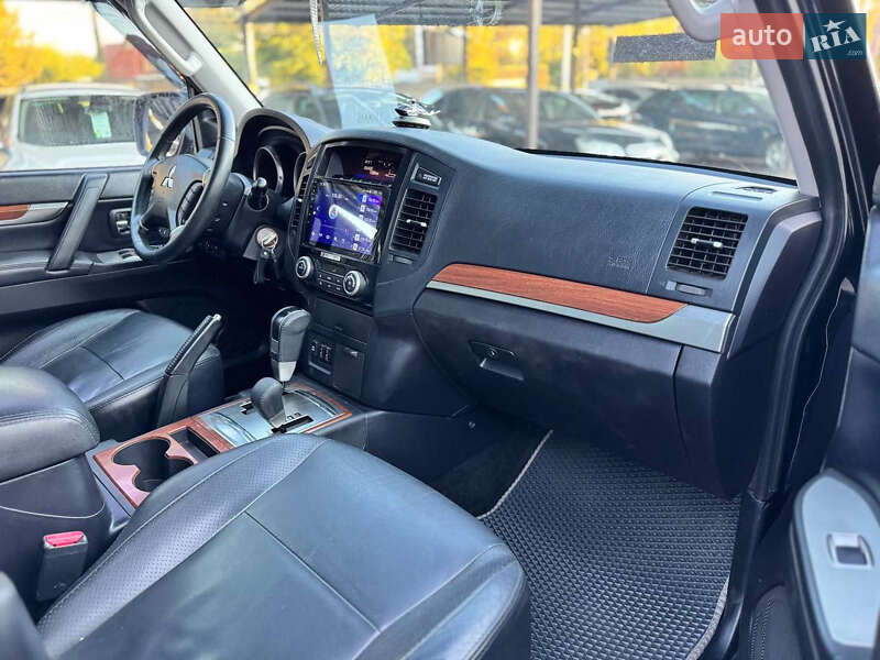 Позашляховик / Кросовер Mitsubishi Pajero Wagon 2010 в Кривому Розі фото 19 Позашляховик / Кросовер Mitsubishi Pajero Wagon 2010 в Кривому Розі