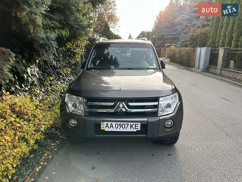 Позашляховик / Кросовер Mitsubishi Pajero Wagon 2010 в Києві фото 4 Позашляховик / Кросовер Mitsubishi Pajero Wagon 2010 в Києві