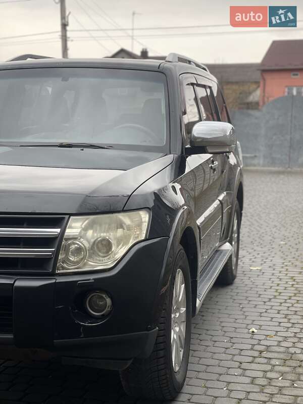 Позашляховик / Кросовер Mitsubishi Pajero Wagon 2008 в Львові