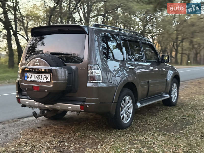 Позашляховик / Кросовер Mitsubishi Pajero Wagon 2013 в Черкасах фото 3 Позашляховик / Кросовер Mitsubishi Pajero Wagon 2013 в Черкасах