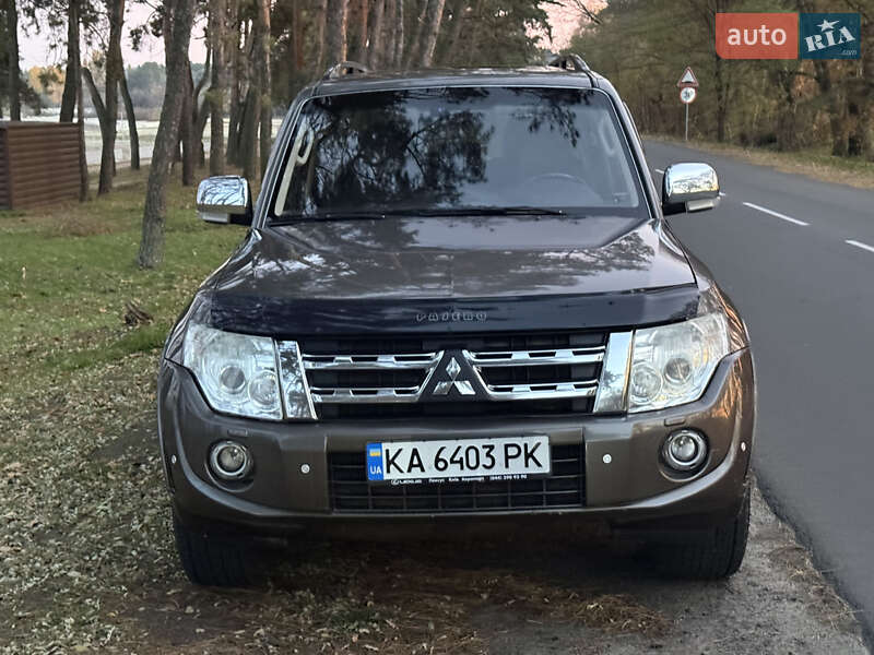 Позашляховик / Кросовер Mitsubishi Pajero Wagon 2013 в Черкасах фото 7 Позашляховик / Кросовер Mitsubishi Pajero Wagon 2013 в Черкасах