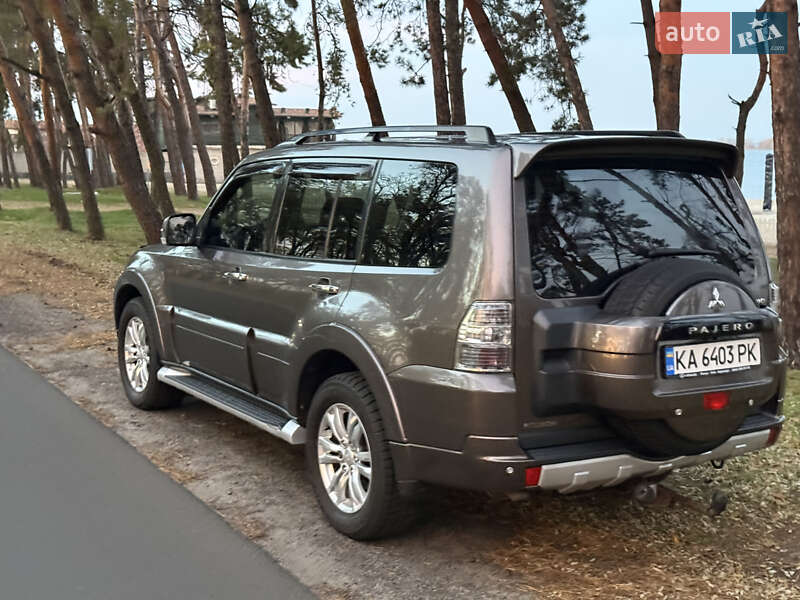 Позашляховик / Кросовер Mitsubishi Pajero Wagon 2013 в Черкасах фото 13 Позашляховик / Кросовер Mitsubishi Pajero Wagon 2013 в Черкасах