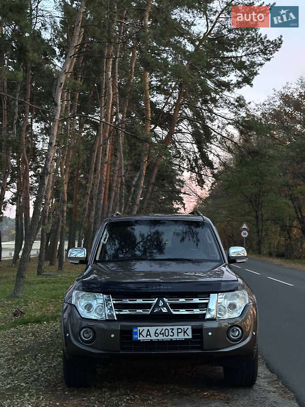 Позашляховик / Кросовер Mitsubishi Pajero Wagon 2013 в Черкасах фото 32 Позашляховик / Кросовер Mitsubishi Pajero Wagon 2013 в Черкасах